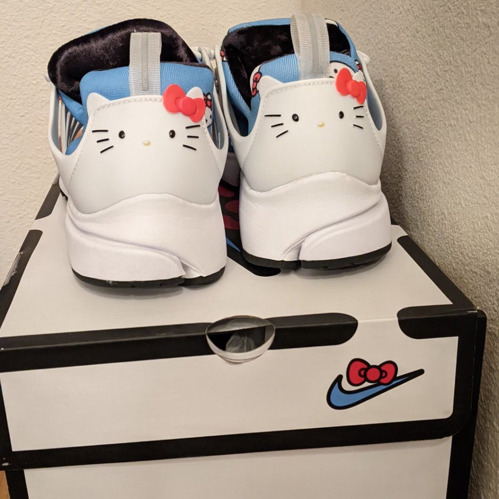 NEW!! Nike Air Presto x Hello Kitty Men's Shoes Size:12 - Picture 2 of 9